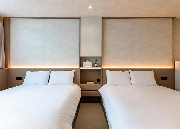 Hotel Comochez Myeongdong